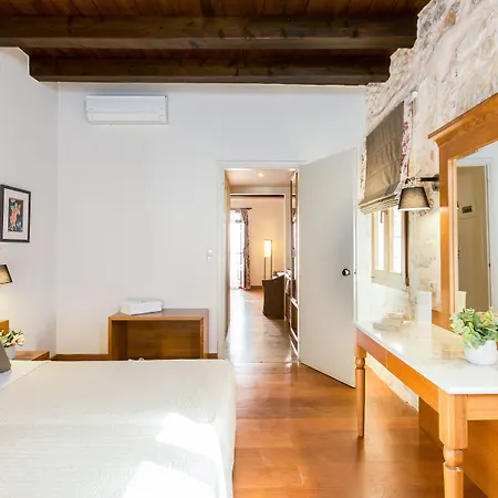 Hotel Ideon 3*