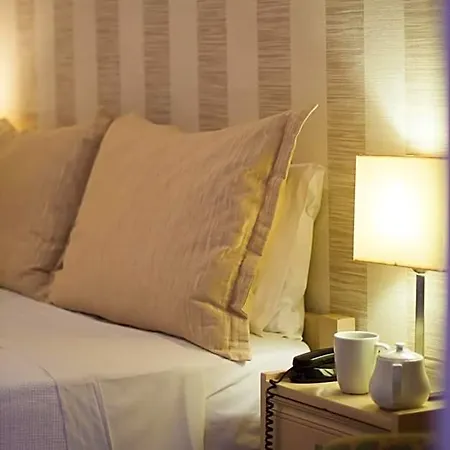 Hotel Ideon 3*
